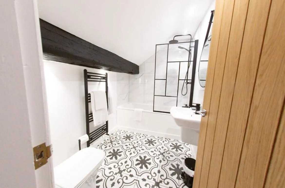 Bert'S Rooms At The Black Horse Inn ブリッグハウス 0*,