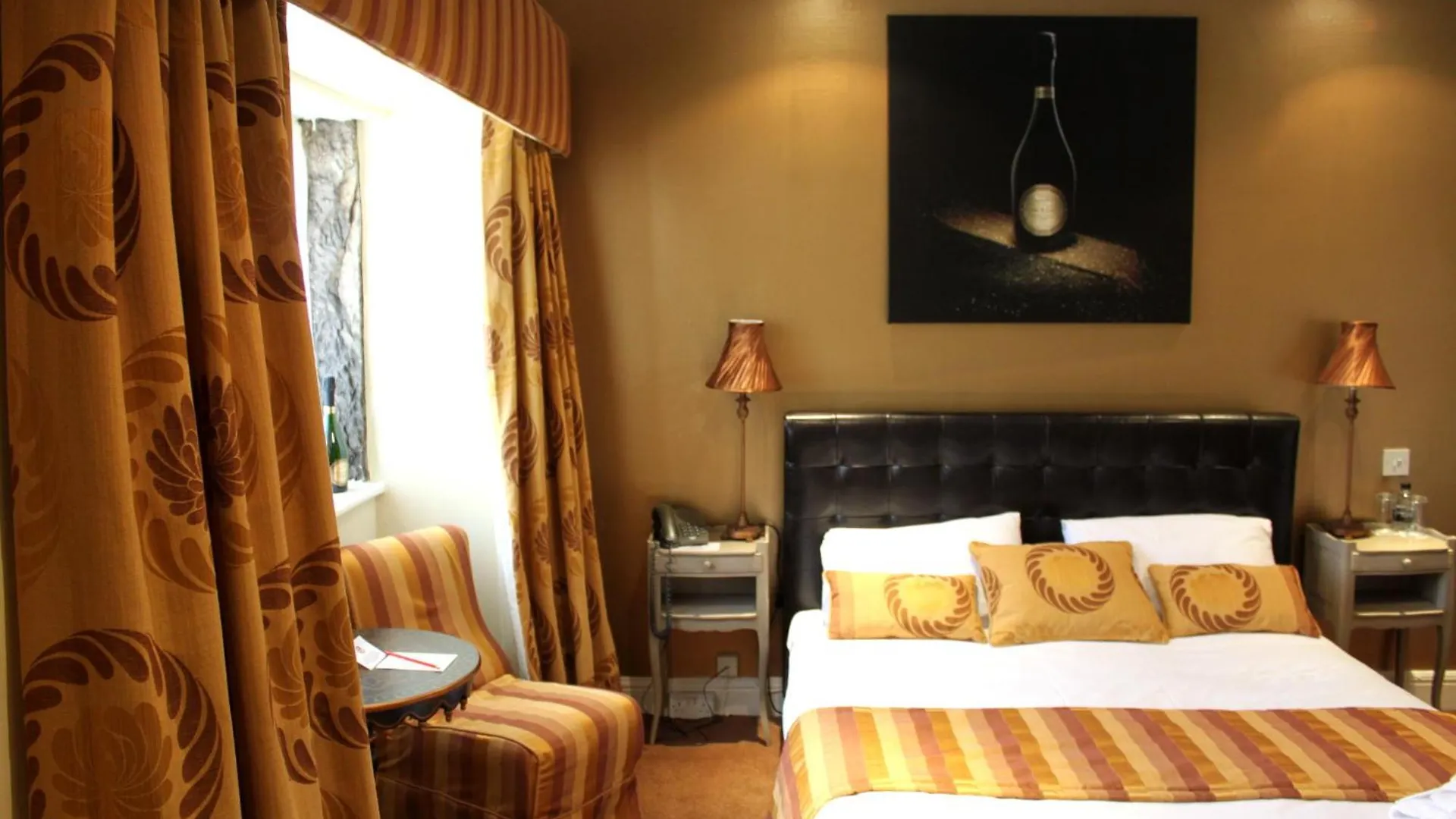 Bert'S Rooms At The Black Horse Inn ブリッグハウス ホテル